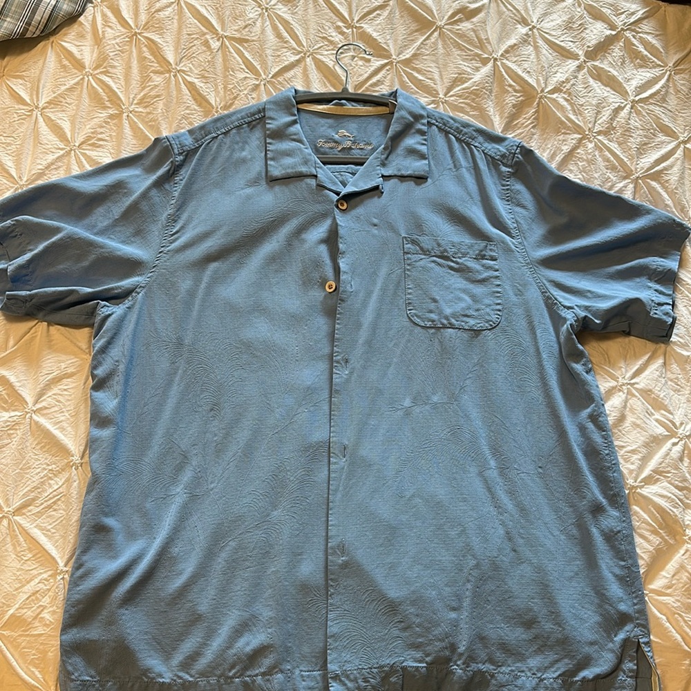 Excellent condition, never worn